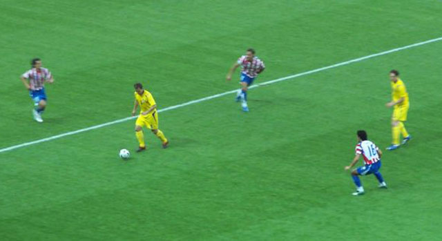 Sweden plays Paraguay in the 2006 World Cup